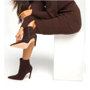 Good American Icon Suede Booties